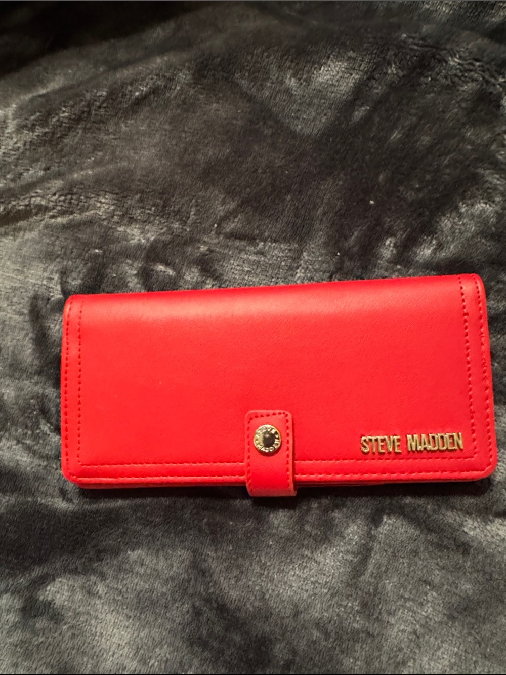 Steve Madden Red Snap Continental Wallet